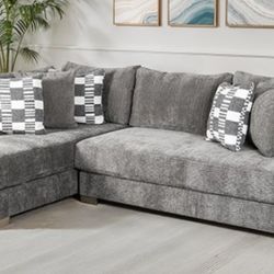 Brand New Grey Super Plush Sectional Sofa (Pillows Included)