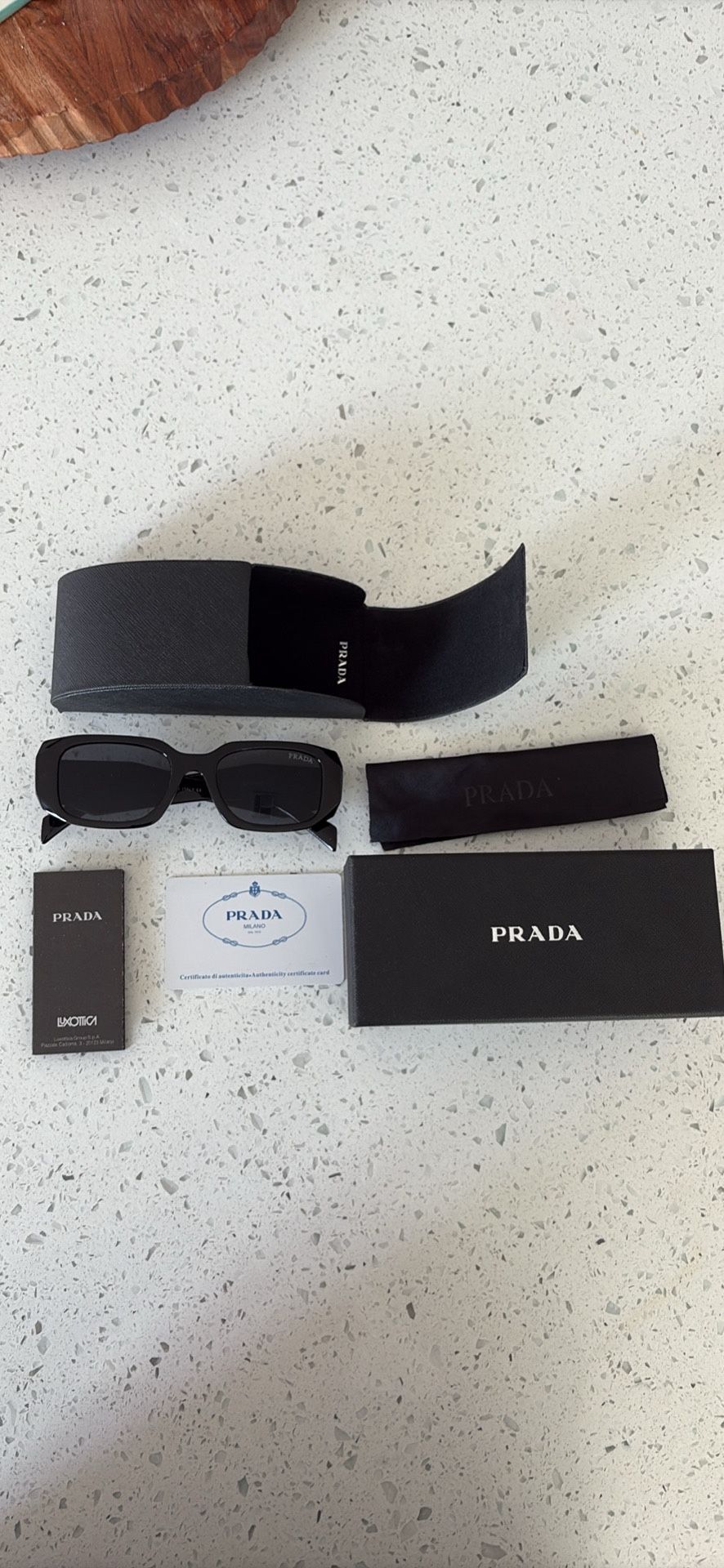 1:1 Sunglasses :Prada: