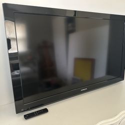 42” Hitachi TV
