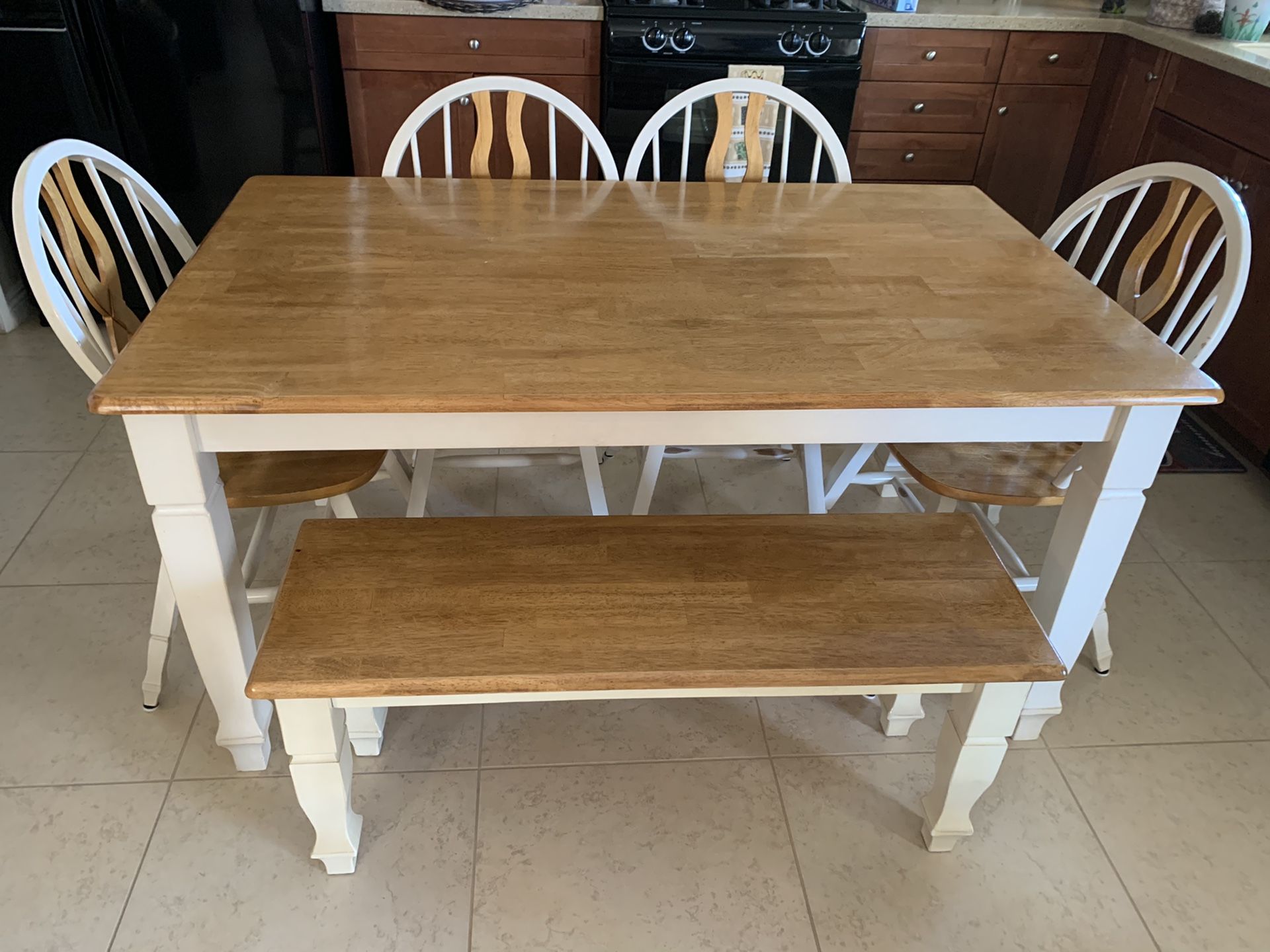 Kitchen table 4 chairs and bench