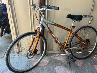 aluminium bike everything work good fast bike have 24 greats rim size 28