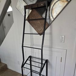 Brand New 5.5 Foot Blanket Holder / Farmhouse Ladder Rack