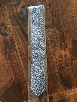 NWT GQ navy and white floral tie