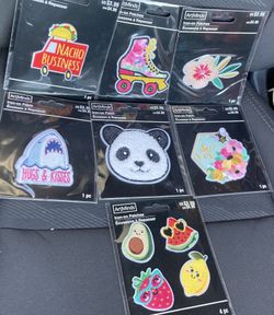 ArtMinds Iron On Patches - Set Of 6