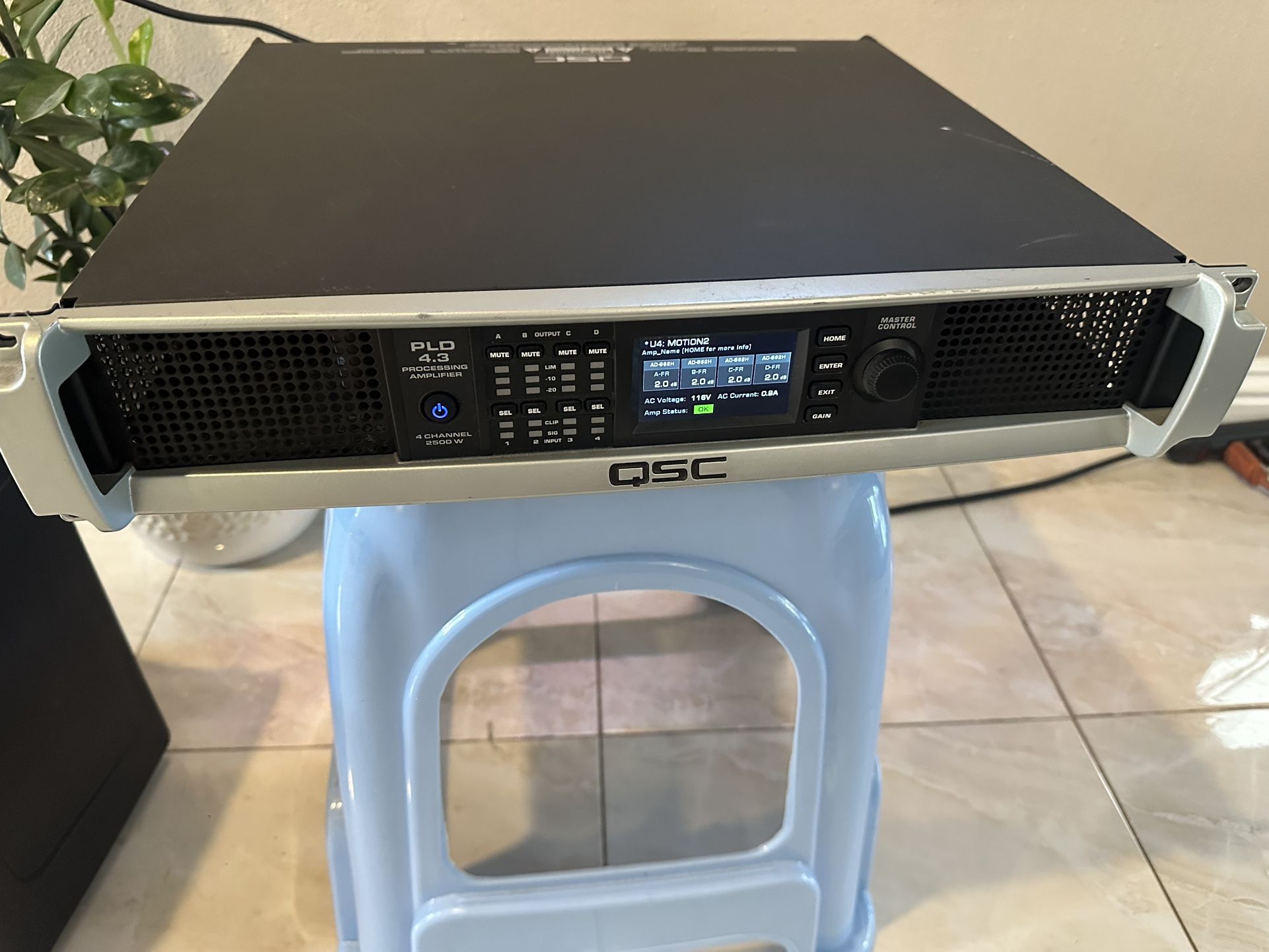 QSC PLX4.3 Powered Amplifier