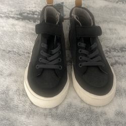 Boys size 2 Jack N Jill Tennis shoes Brand New