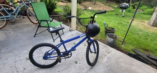 Boys Approximately 20" Bike w/helmet