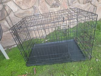 Dog crate medium sized