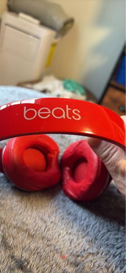 Beats Over-Ear Headphones Red