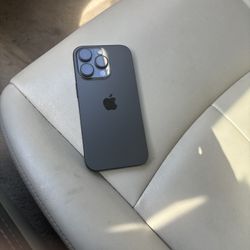 iPhone 15 Pro 