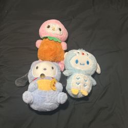 Sanrio plushies 