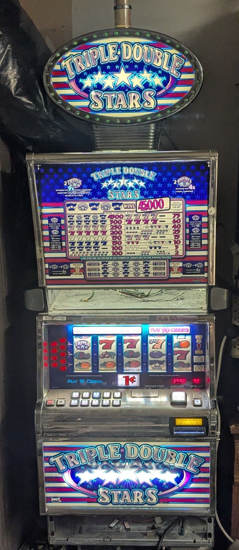 IGT S200 Slot Machine