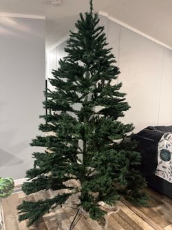 9ft Christmas tree