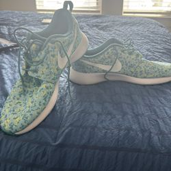 Nike Roshe Golf Shoes