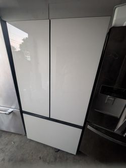 Samsung Bespoke French Door Refrigerator White Glass