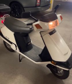 Honda Elite Scooter