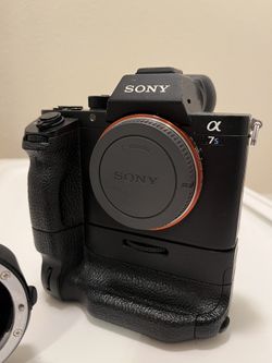 📸 Sony A7S II (Full-Frame 4K) + Metabones EF Adapter & Battery Grip $700 – Mulberry / Lakeland / Tampa Bay area