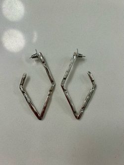 Kendra Scott Silver Earrings