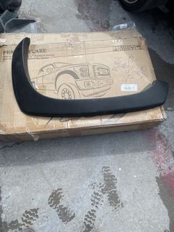 2006 Chevy Silverado Crew Cab Fender Fletes And Door Moldings