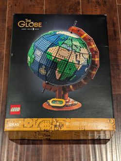 brand new retired LEGO #21332 The Globe