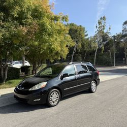 2008 Toyota Sienna