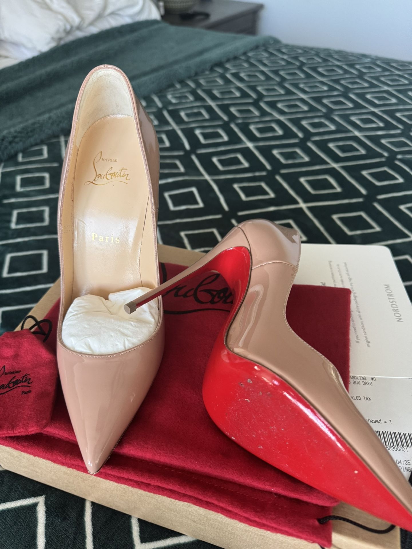 Christian Louboutin So Kate Pump