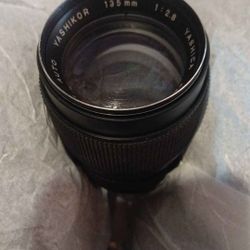 YASHIKOR 135mm 1:2.8 LENS