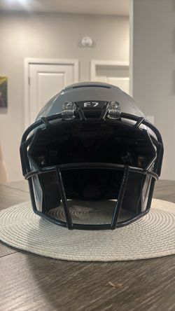 Youth Medium Schutt F7 Air Football Helmet