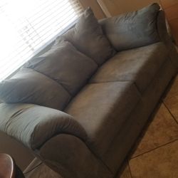 3 Peice Living Room Furniture 