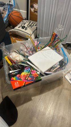 ART SUPPLIES - GREAT FOR TEACHERS OR CHILDREN