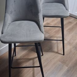 2 Bar Stools Grey 