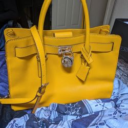 Michael Kors Hamilton Purse 