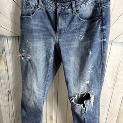 Cabi 100% Boyfriend Jeans Size 6 Women’s  Distressed Denim Straight Leg