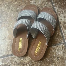 cushionaire memory foam sparkly sandals size 8 womens
