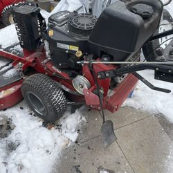 Toro commercial lawnmower, 2012