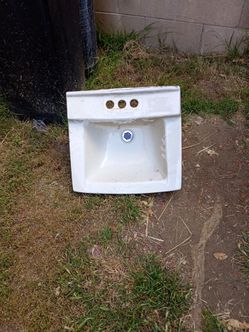 Restroom wall mount sink