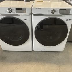 White Samsung 4.5 Cu Front Load Washer & Gas Dryer Set- Stackable