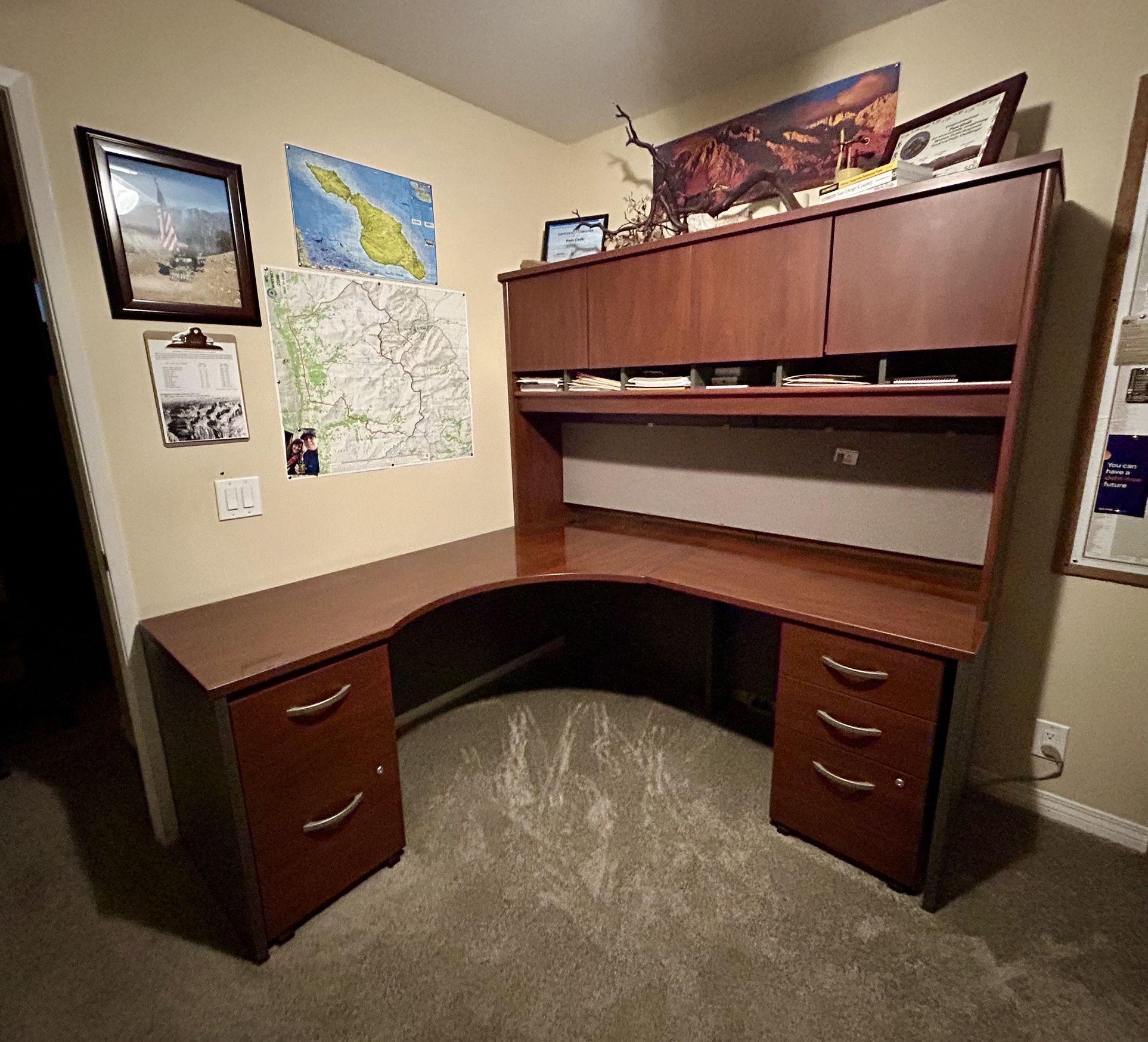 Office Desk / Book Shelf