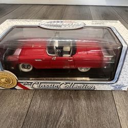 Diecast 1/18 Scale Certified Classic Collection 1955 Thunderbird brand new 