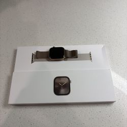 NEW: Apple Watch Series 10 (GPS+Cellular) 42mm Titanium