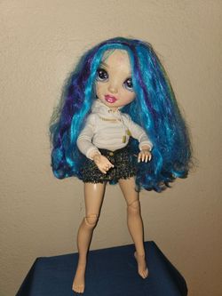 Rainbow High My Runway Friend Amaya Raine 24"