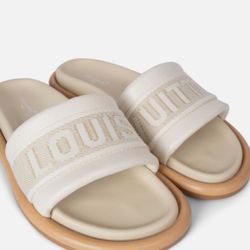 Louis Vuitton Sandals 