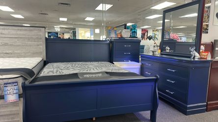 Gorgeous Blue 5pc Bedroom Set On Sale $599