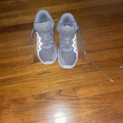 Don 2 Kansas Jayhawks Team Issued Basketball Shoes Gray