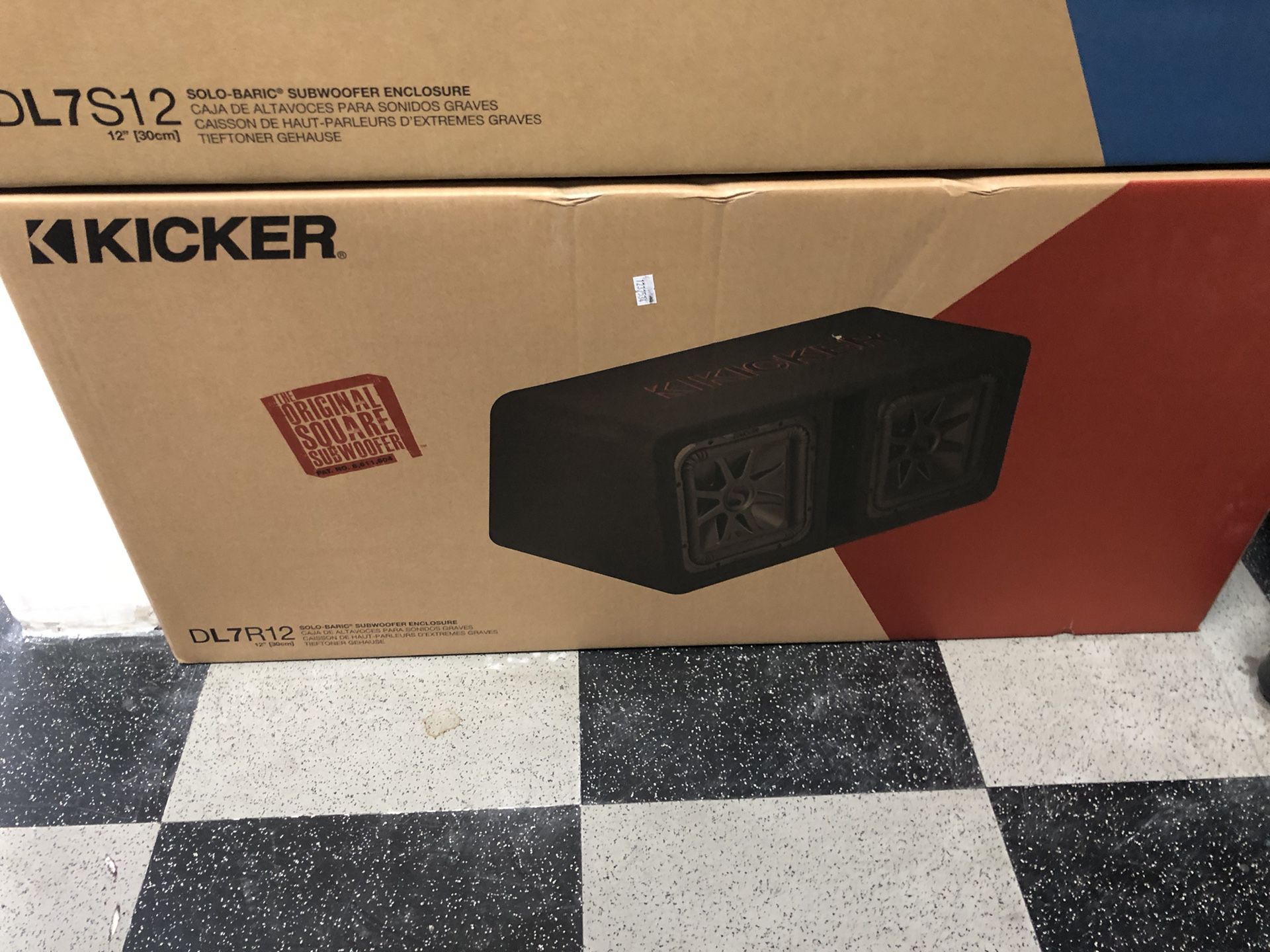 Dual Ported L7r12 Subwoofer Box By Kicker 