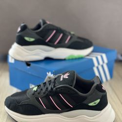 New Adidas Men Retro Size 11