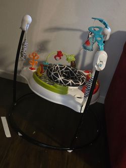 Baby jumperoo