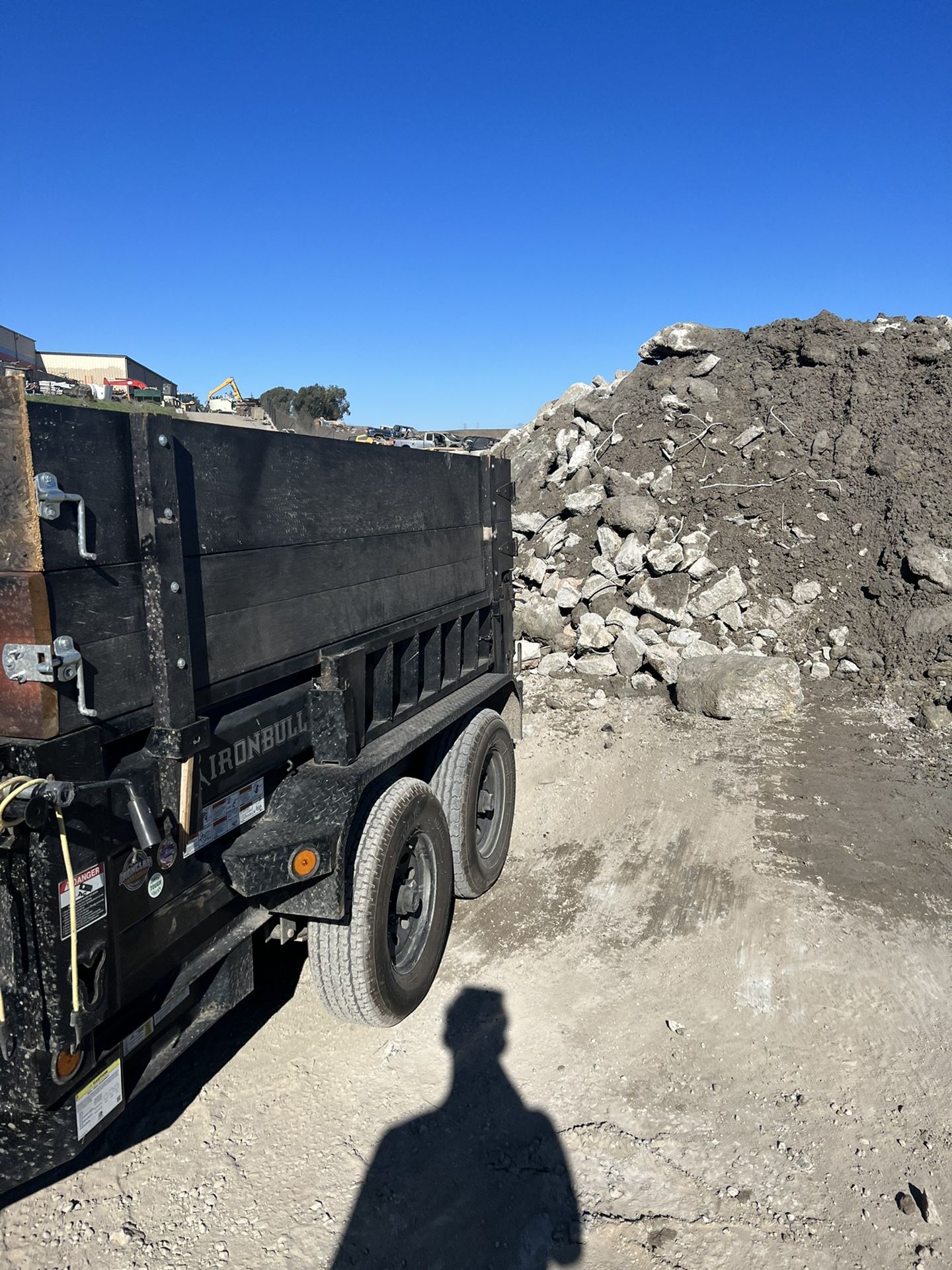 Junnnnkkk Removal / Tirroo Basurra