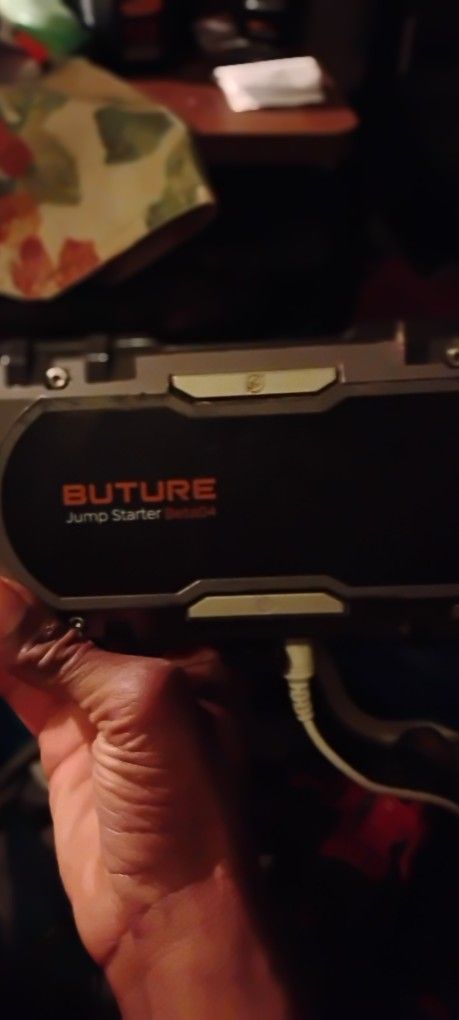 Buture Jump Starter Beta 04 & Portable Charger