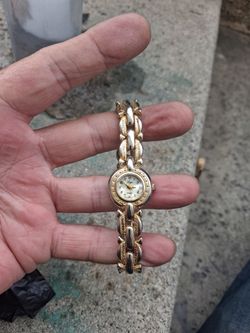Vintage 1980s 1990s Lypa Two-Tone Cocktail Watch, Silver & Gold Plated Textured Link Bracelet, Retro Fashion Costume Jewelry Timepiece.